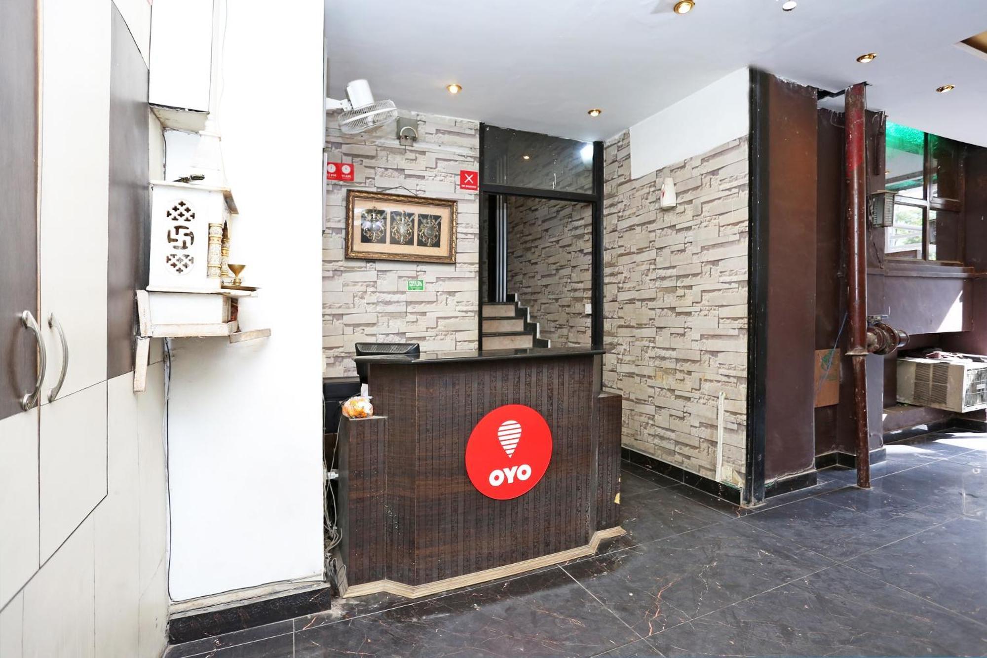 Oyo Flagship Hotel F Five Nové Dillí Exteriér fotografie