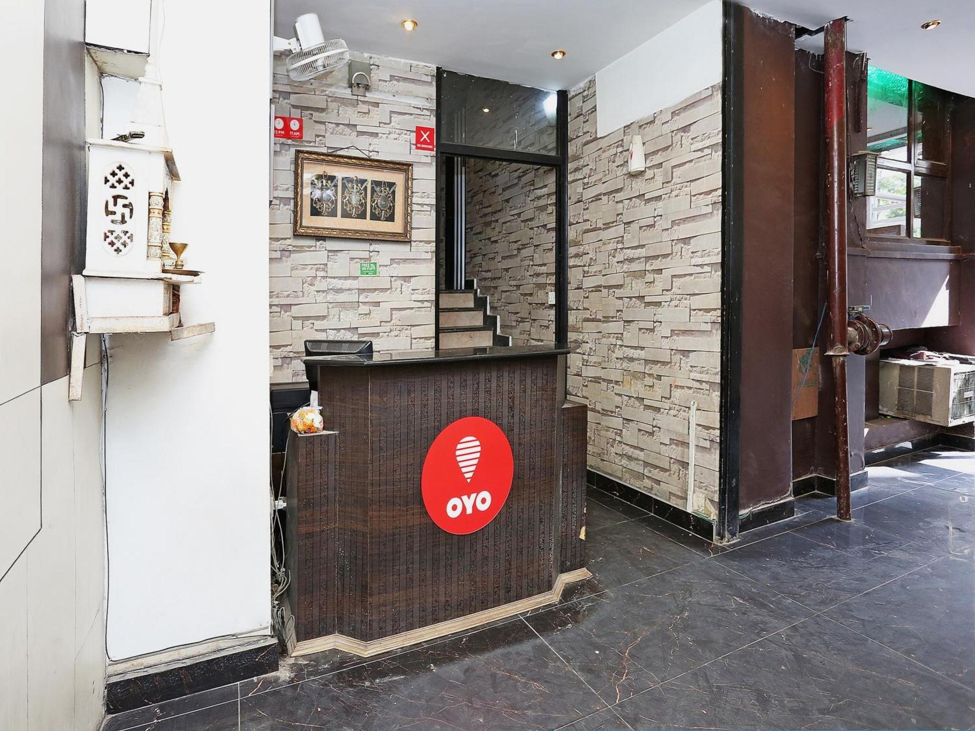 Oyo Flagship Hotel F Five Nové Dillí Exteriér fotografie